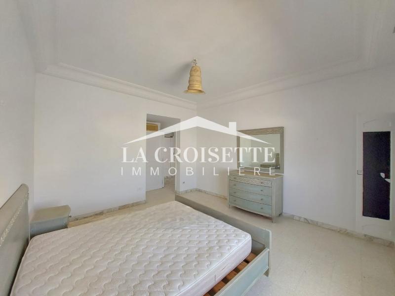 Villa S+2 meublée à La Marsa